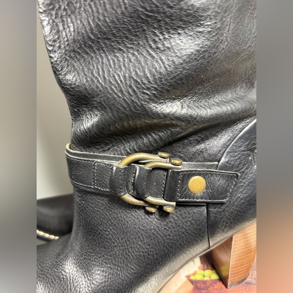Frye Black Heeled Leather Boots Size 10 Classic Design - Picture 10 of 15